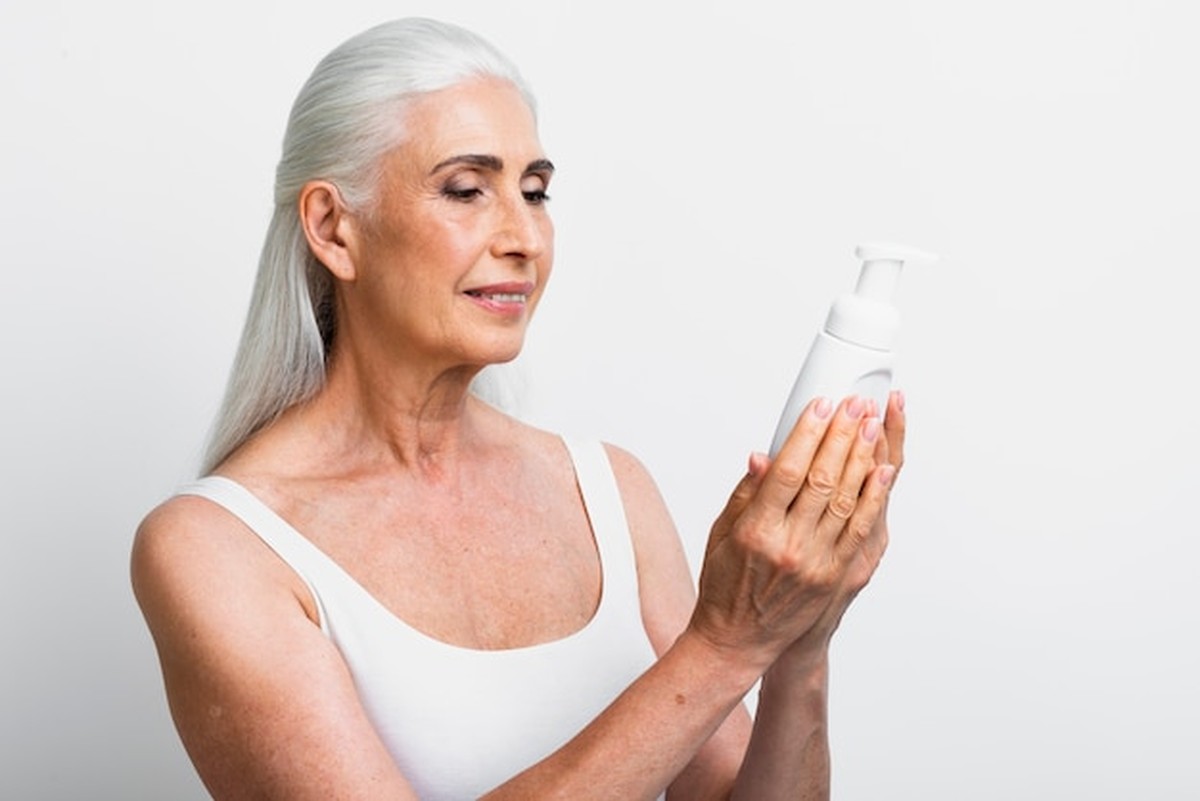 Koža v 50+: přírodní recept namísto krému za 3000