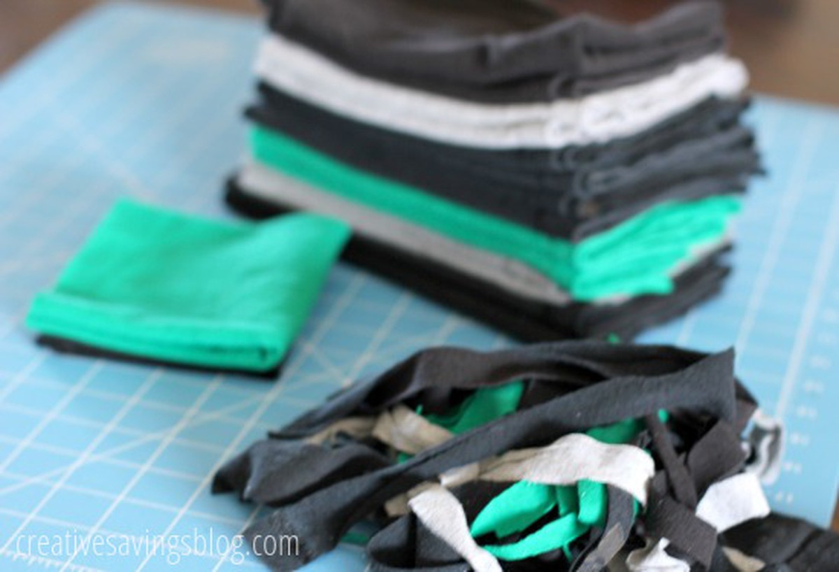 Staré trenýrky se změňují v nejlepší čistící hadr pro dům