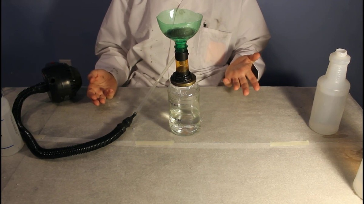 Starý punčoch jako filtr k vysavači - jak ušetřit stovky ročně