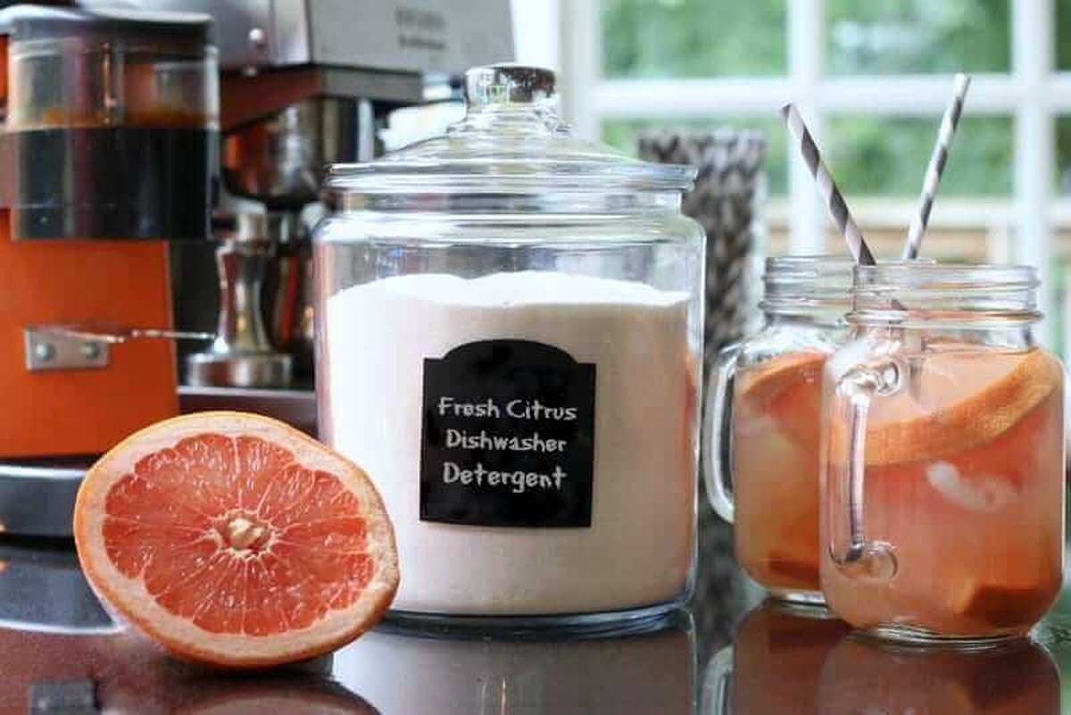 Citronová kůra v myčce nádobí — přirozeně čistší a voňavější - image 1