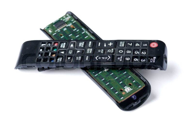 Háček z drátku na dálkovém ovladači: hack, který opraví každý prasknutý knoflík