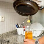 Instalatéři si vás prosí: nikdy nelijte tento olej do odpadů