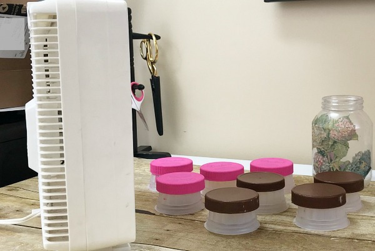 Nádoba od majonézy jako dokonalý organizér do chladičky