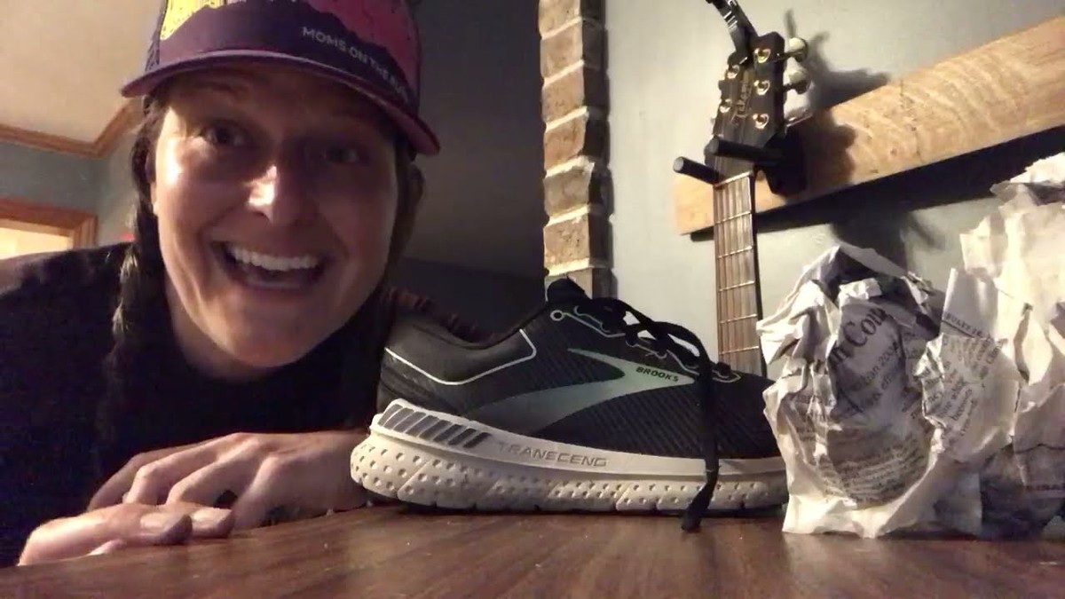 Novinový papír v botách: zimní trik, který zapomínáte - image 2