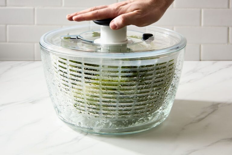 Papírový ručník v salátu? Proč by jste na to měli přijít dřív