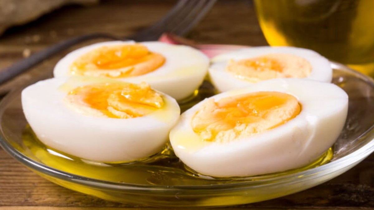Proč kuchaři vždycky přidávají ocet do vody na vejce - image 2