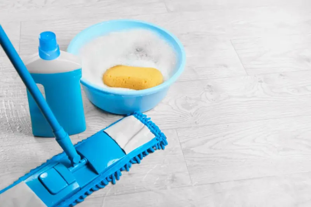 Sůl na linoleu má účinek, který vám ušetří nový koberec - image 1