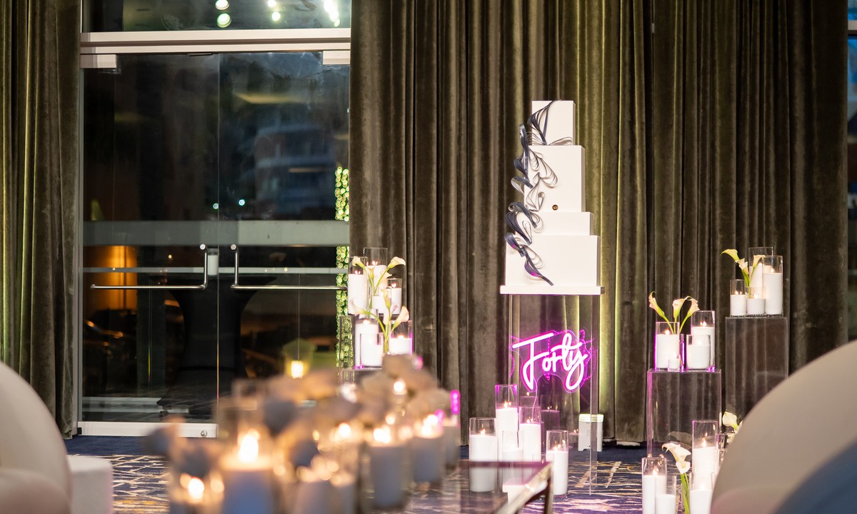 Svíčka v koupelně: proč ji stavbyvedoucí doporučují jako první věc - image 2