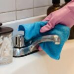 Zubní pasta na mikrovlnné troubě? Odstraní špínu, která nikdy nejde pryč