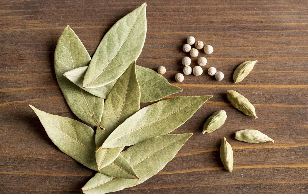 Bobkový list do mouky: 100letá trik proti molům v kuchyni - image 1