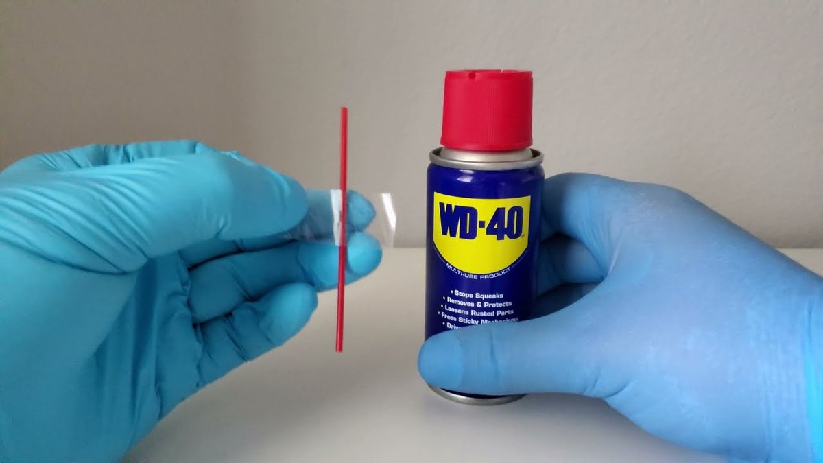 Brčko do lahví na mazání: levný trik na obtížná místa - image 1