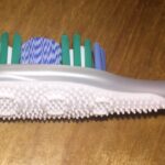 Kartáček na zuby má schovanou funkci, kterou neznáte