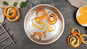 Kůra ze zvláštního ovoce na okně? Přírodní odpuzovač pavouků, který funguje