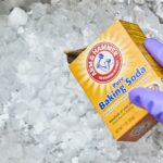 Soda na okenní rámy: návod na odstranění usazenin bez chemie