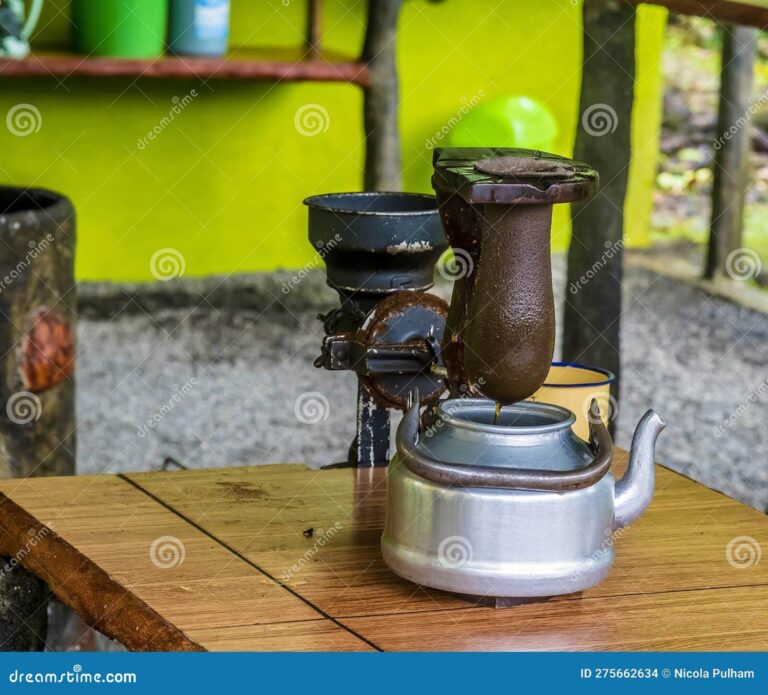 Starý ponožka jako filtr: Trik na čistou vodu v konvici