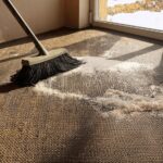 Sůl na špinavý koberec: trik, kterým se dělí mezi čistícími szolgami