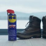 WD-40 na zimní botách změní váš život – zkuste to před sněhem